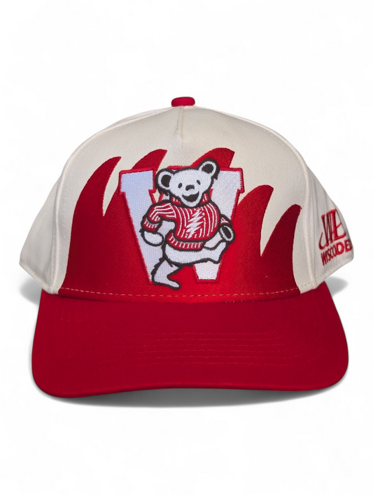 Wisconsin Bucky Bear Shark Tooth Hat